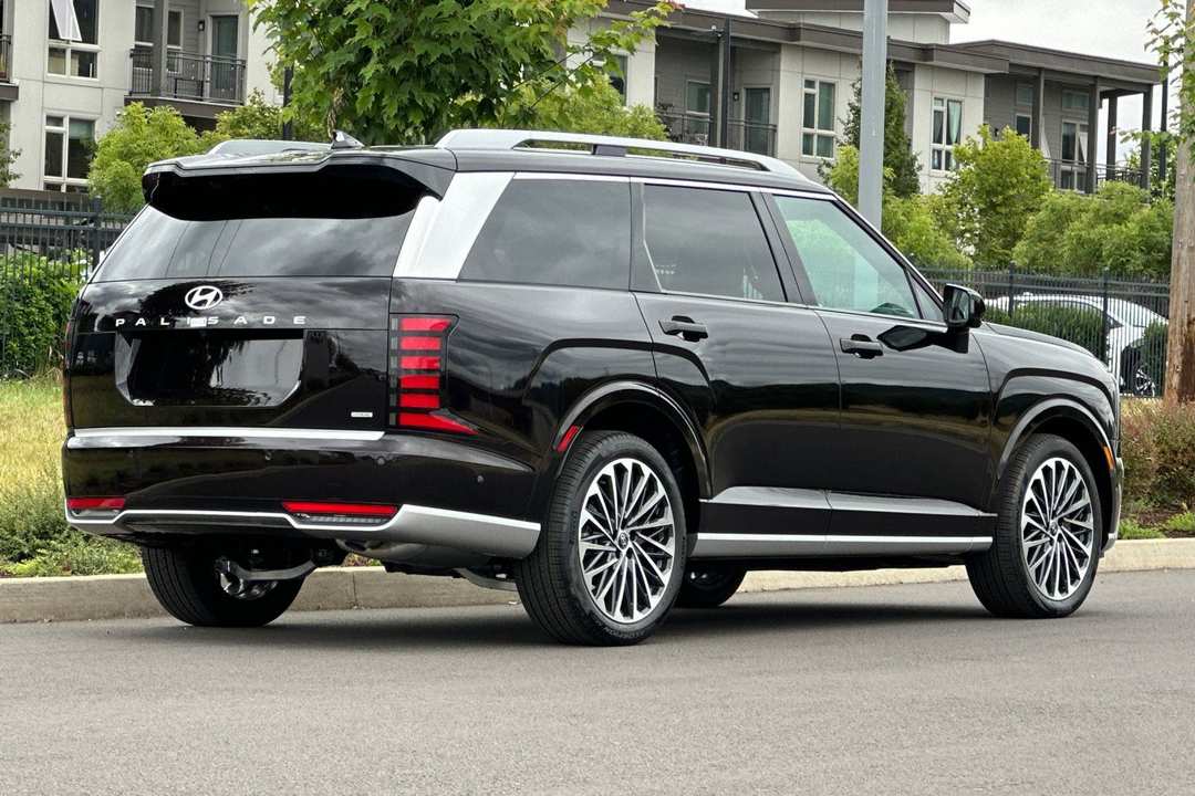 2026 Hyundai Palisade Calligraphy - Image 3