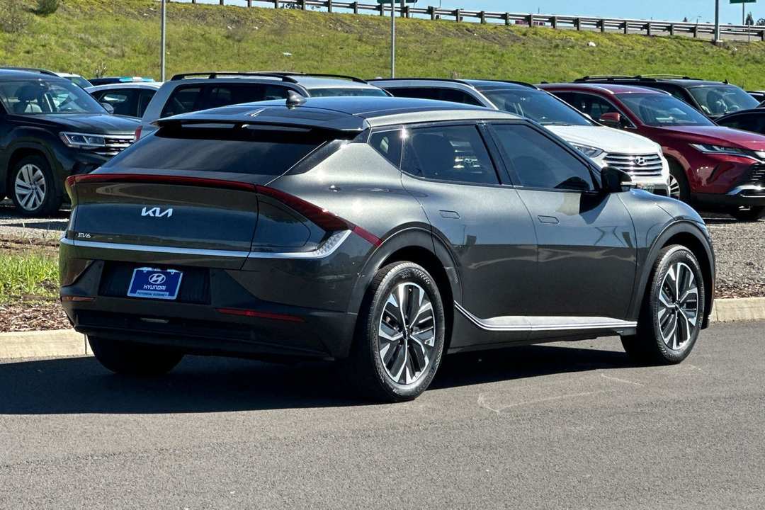 2023 Kia Ev6 Light - Image 3