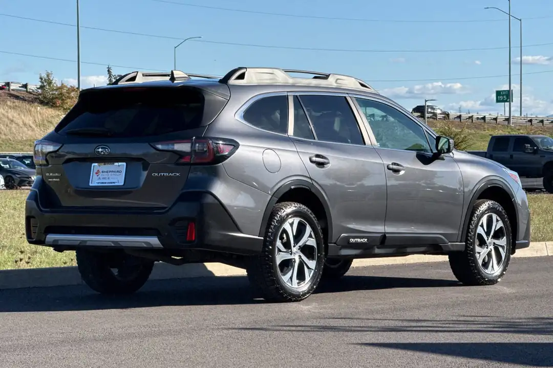 2021 Subaru Outback Limited - Image 3