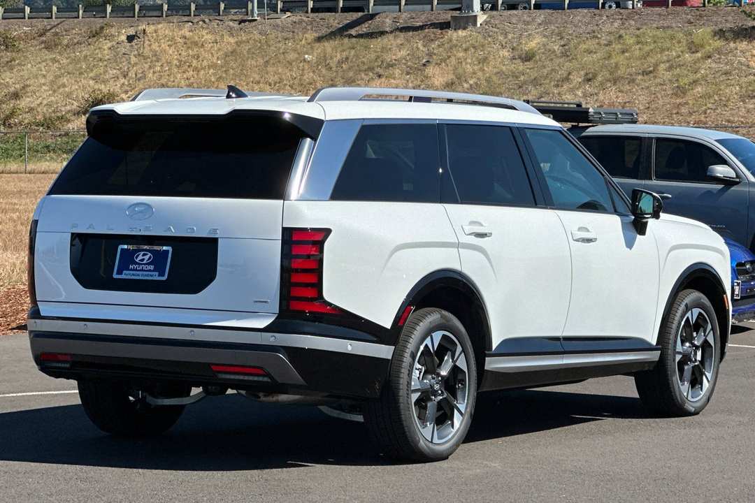 2026 Hyundai Palisade Limited - Image 3