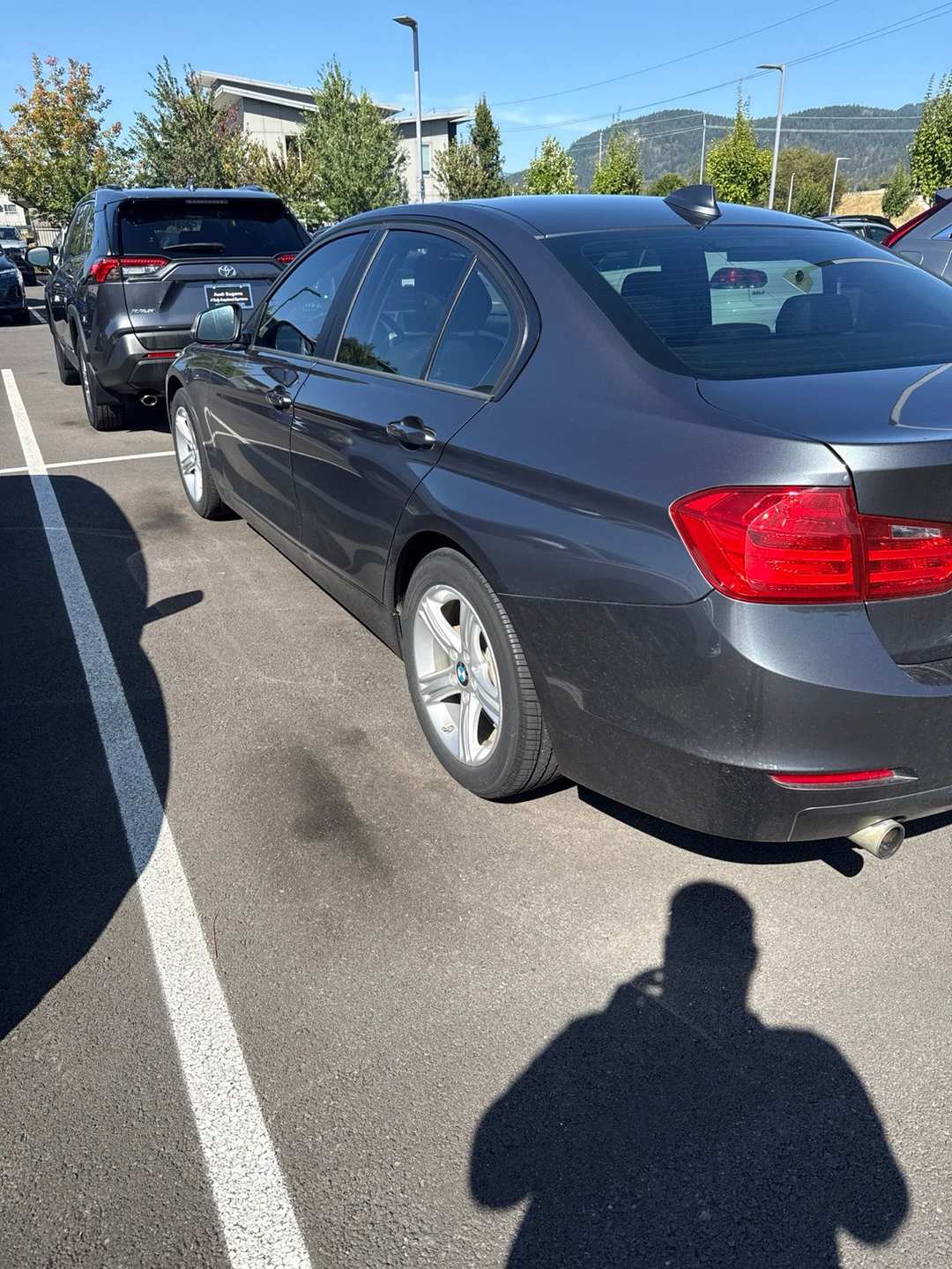2015 BMW 3 Series 320i xDrive - Image 2