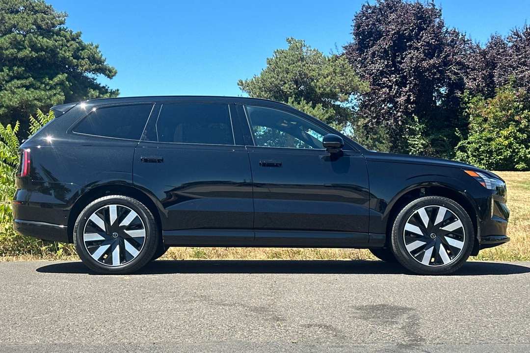 2026 Volvo Ex90 Twin Motor Plus - Image 2