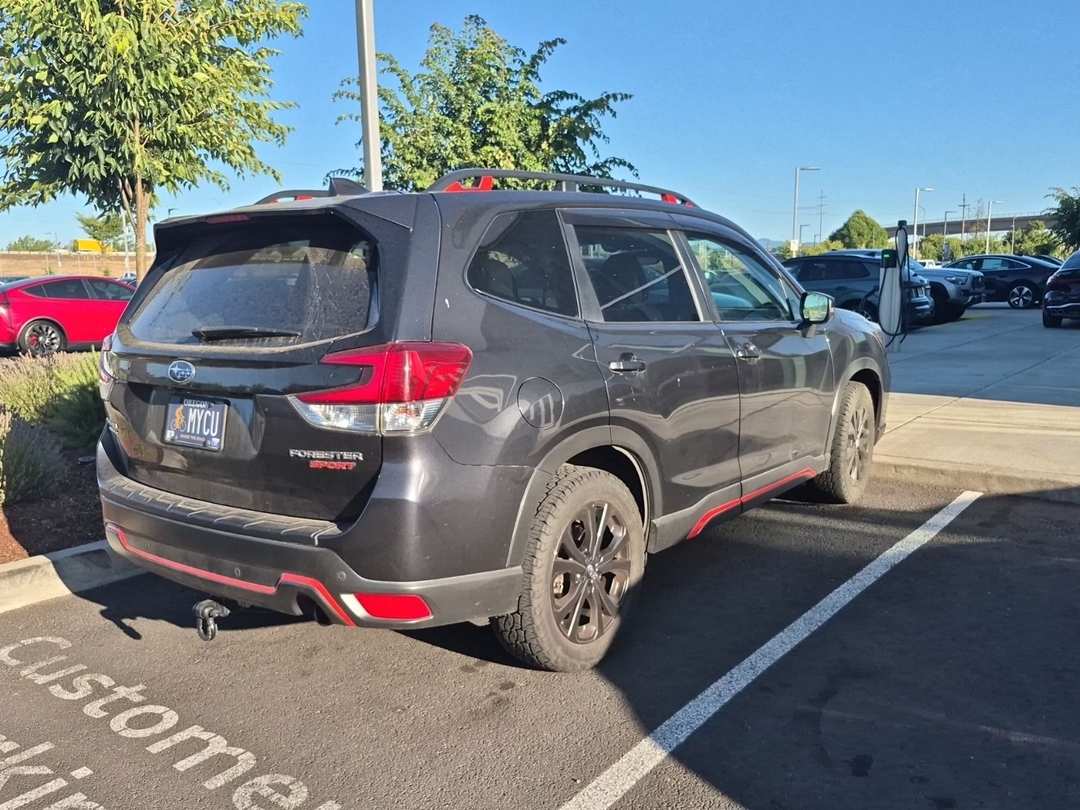 2019 Subaru Forester Sport - Image 2