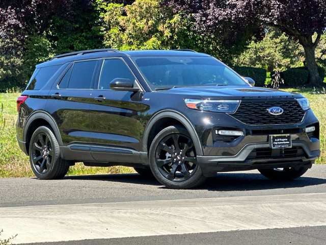 2023 Ford Explorer STLine