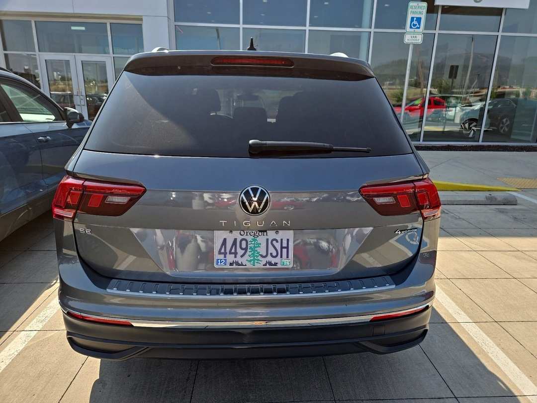 2024 Volkswagen Tiguan 2.0T SE - Image 3
