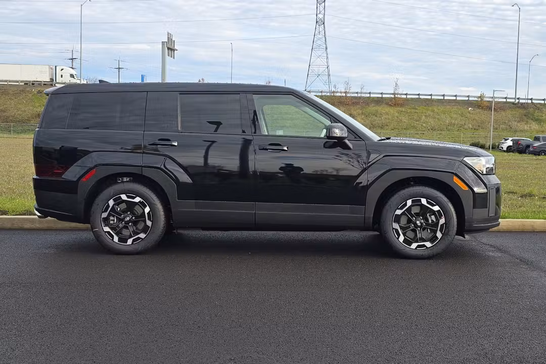 2026 Hyundai Santa Fe SE - Image 2