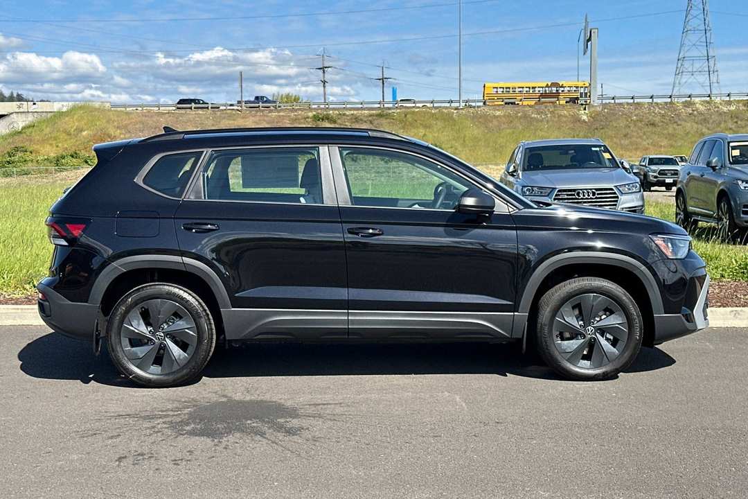 2026 Volkswagen Taos 1.5T S - Image 2
