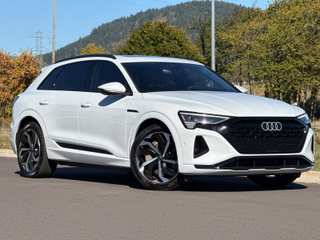 2024 Audi Q8 E-Tron Prestige