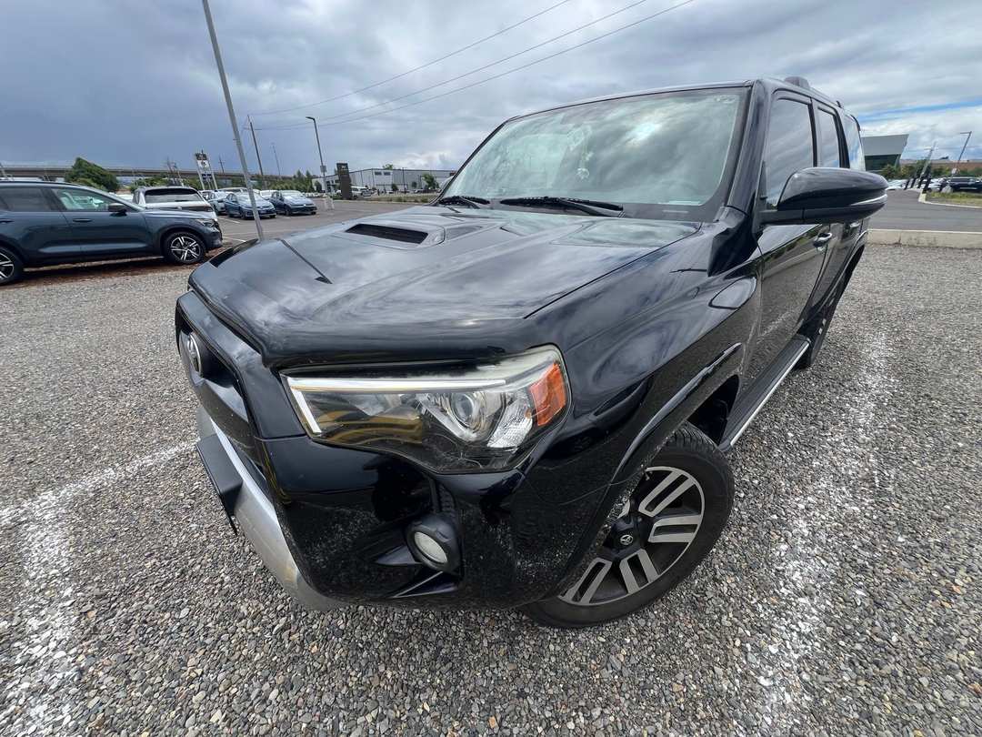 2015 Toyota 4Runner Trail Premium - Image 2