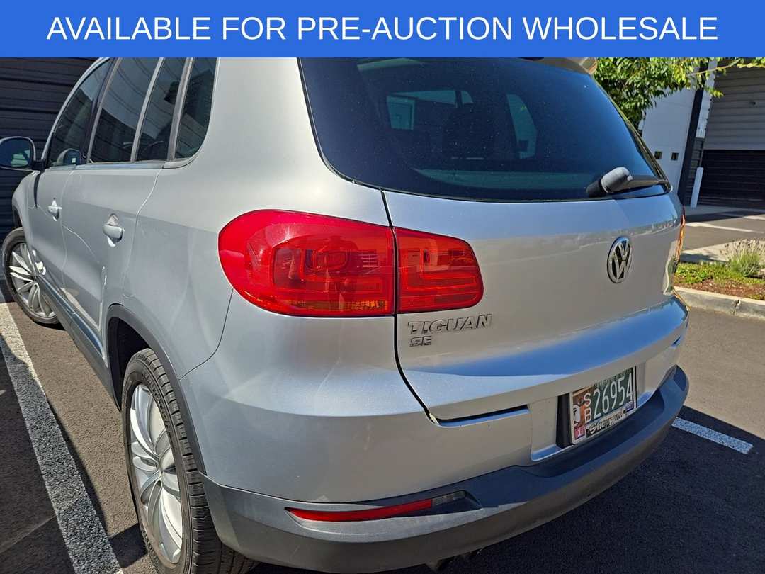 2016 Volkswagen Tiguan SE - Image 3