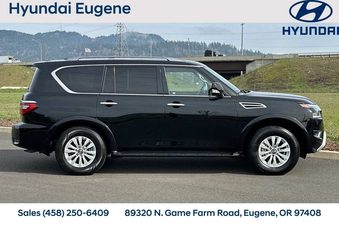 2023 Nissan Armada SV - Image 2
