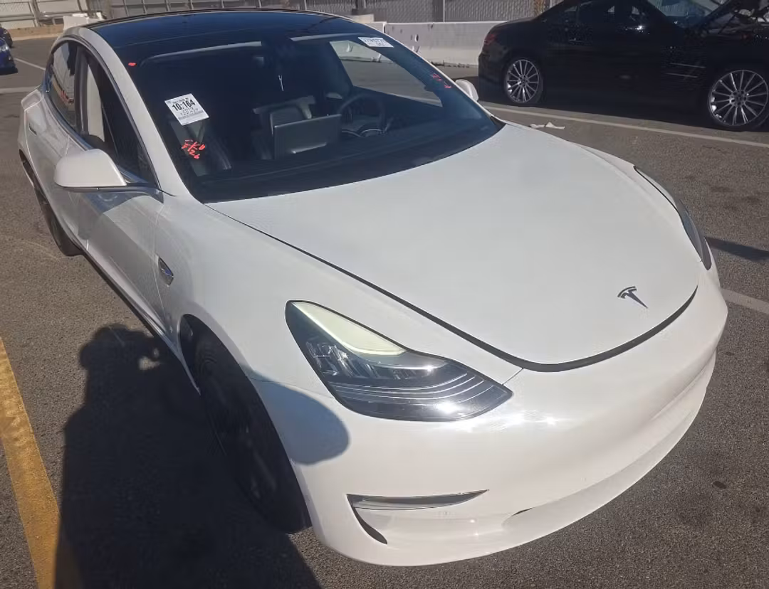 2019 Tesla Model 3 Standard Range Plus - Image 2