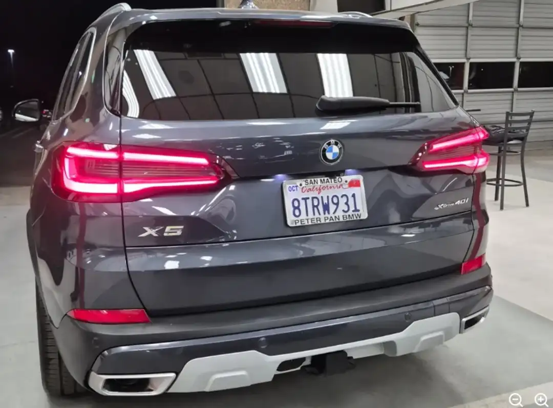 2021 BMW X5 xDrive40i - Image 3