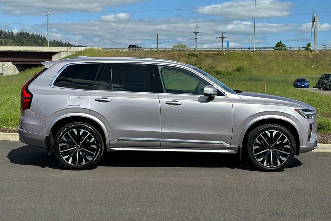 2026 Volvo Xc90 Plug-In Hybrid T8 Ultra - Image 2