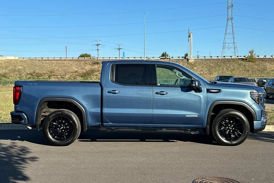 2025 GMC Sierra 1500 Elevation - Image 2