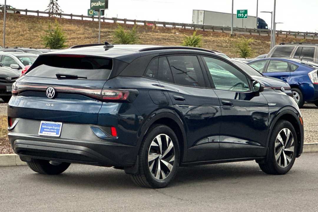 2023 Volkswagen Id.4 Pro - Image 3