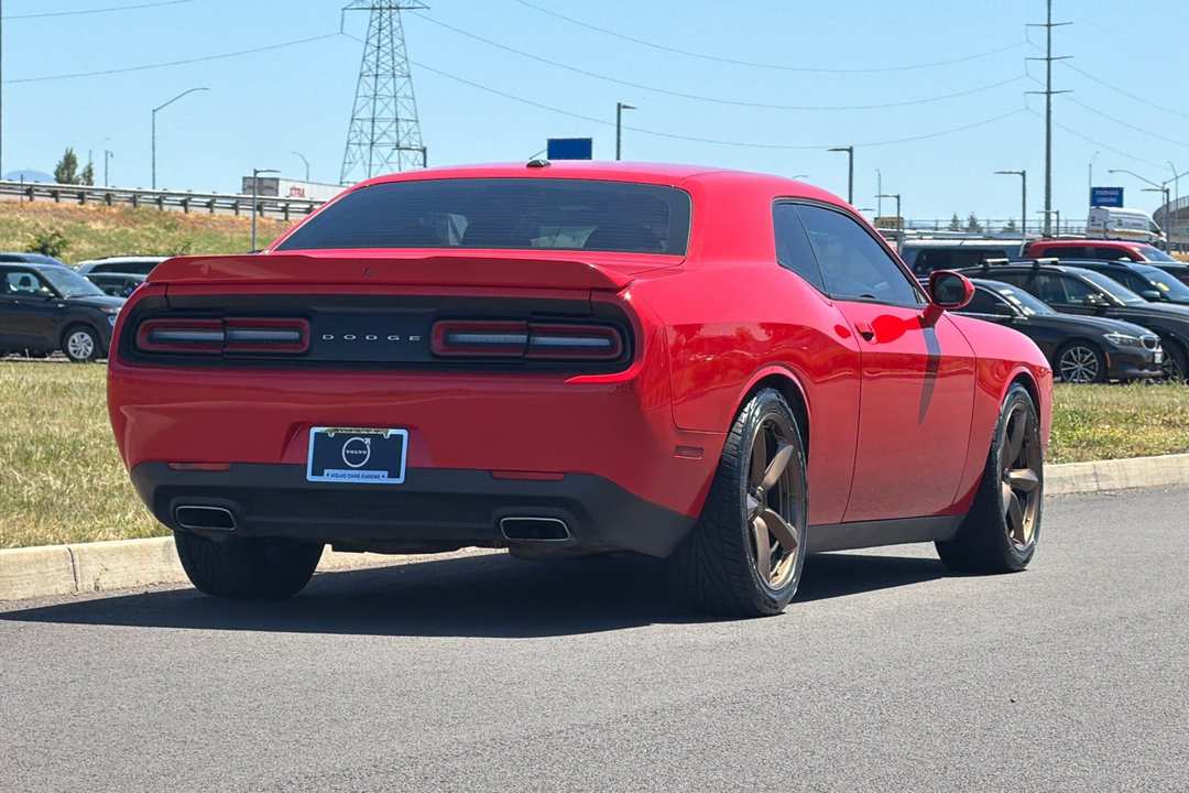 2020 Dodge Challenger SXT - Image 3