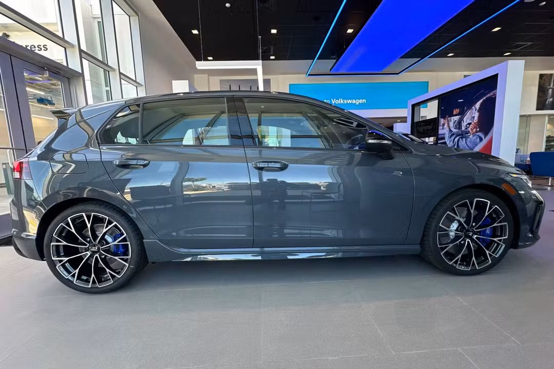 2026 Volkswagen Golf R 2.0T - Image 2