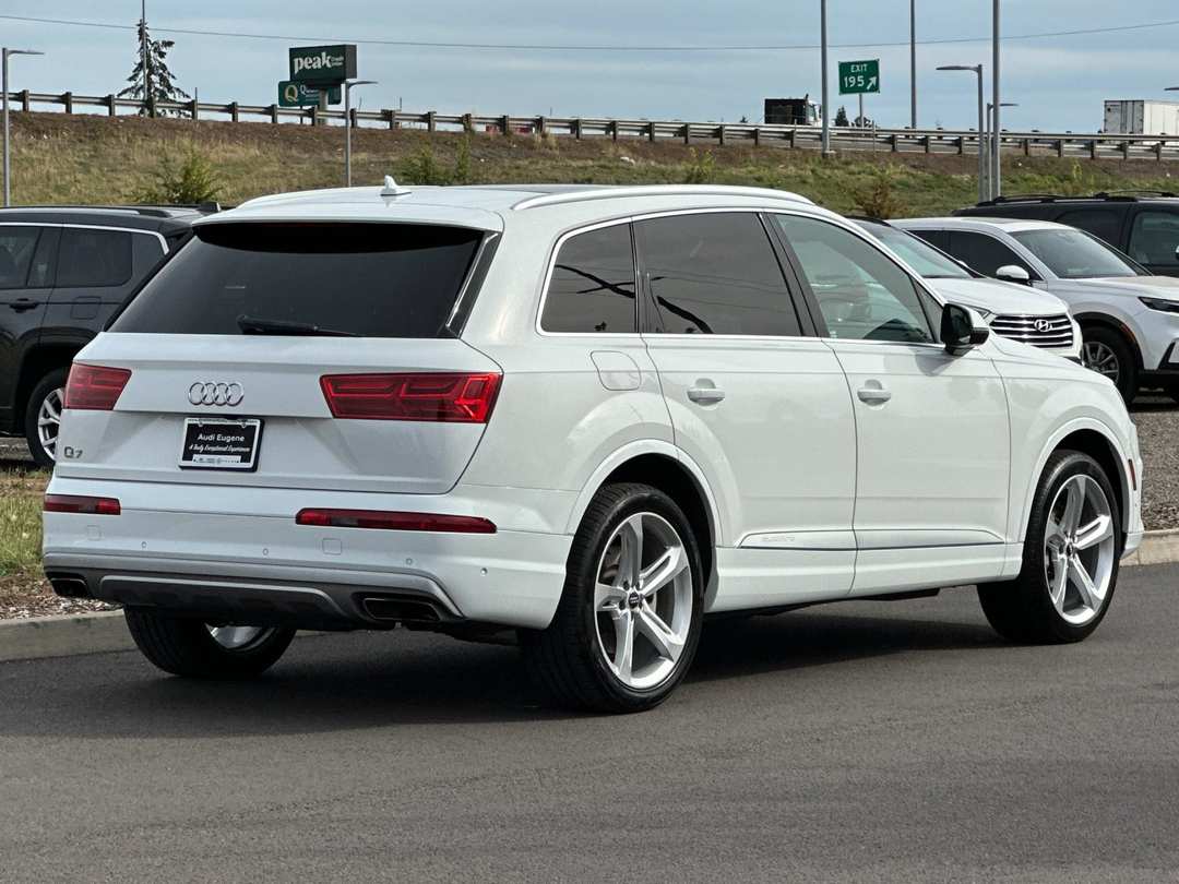 2019 Audi Q7 55 Prestige - Image 3