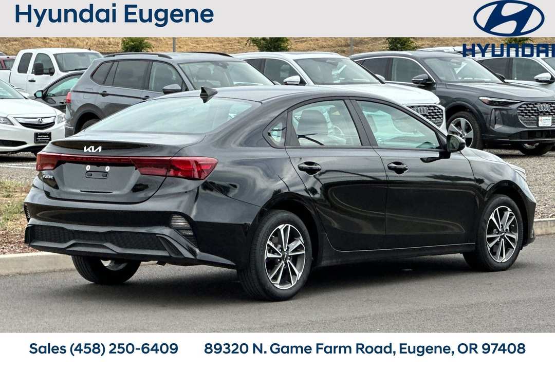 2024 Kia Forte LXS - Image 3