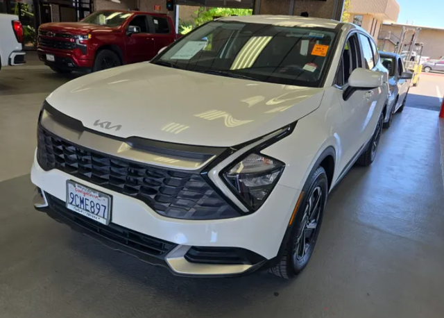 2023 Kia Sportage Hybrid LX