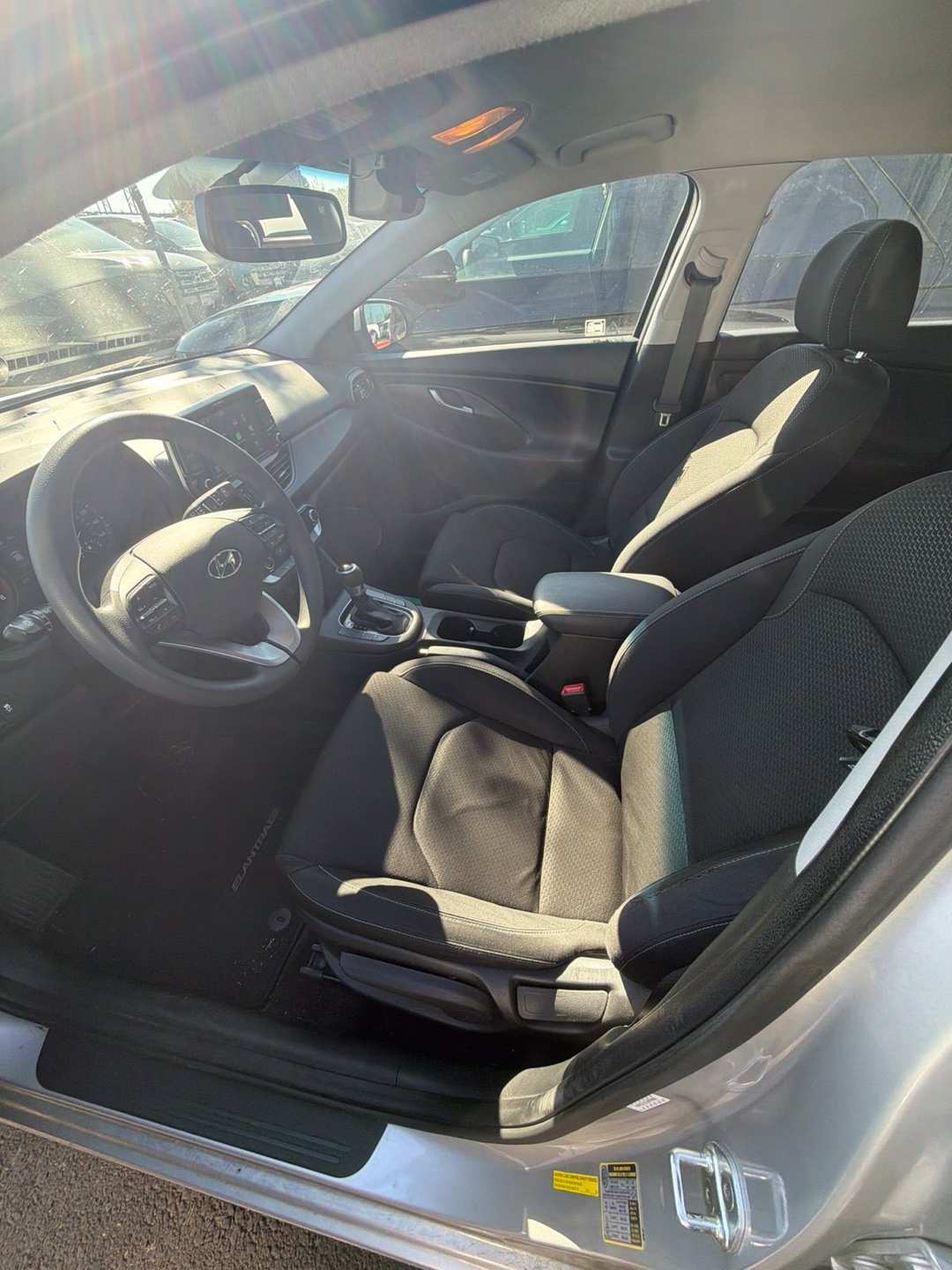 2018 Hyundai Elantra Gt Base - Image 2