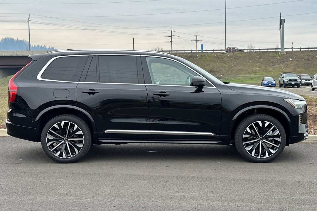 2026 Volvo Xc90 Plug-In Hybrid T8 Ultra - Image 2