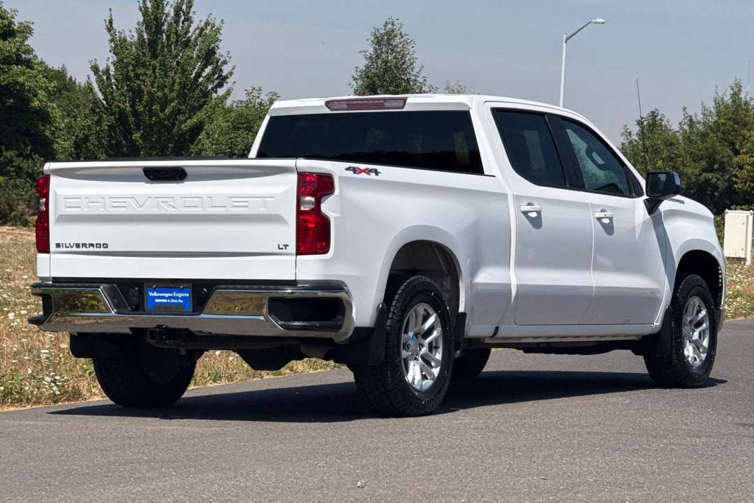 2023 Chevrolet Silverado 1500 LT - Image 3