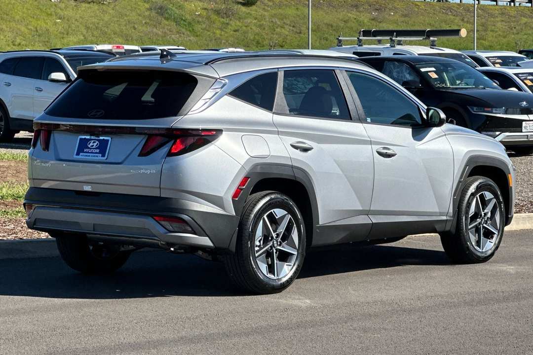 2026 Hyundai Tucson Plug-In Hybrid SEL - Image 3