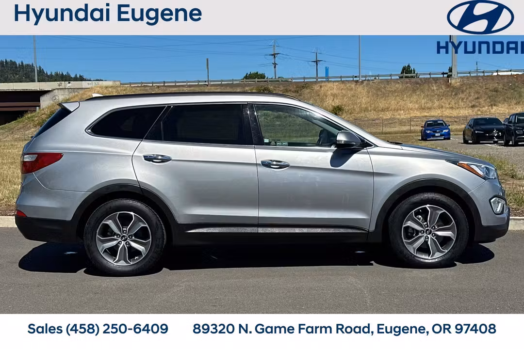 2013 Hyundai Santa Fe GLS - Image 2
