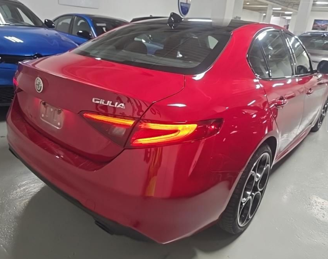 2023 Alfa Romeo Giulia Ti - Image 3