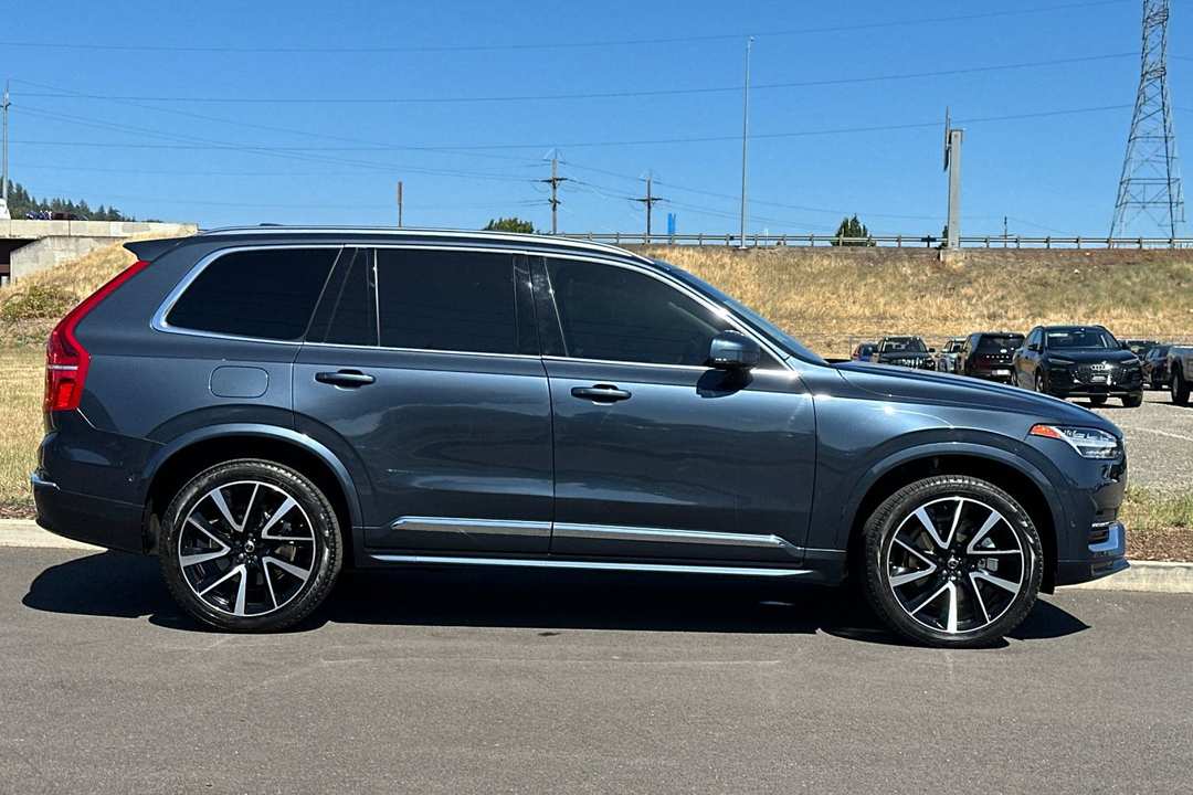 2024 Volvo Xc90 B6 Plus Bright Theme - Image 2