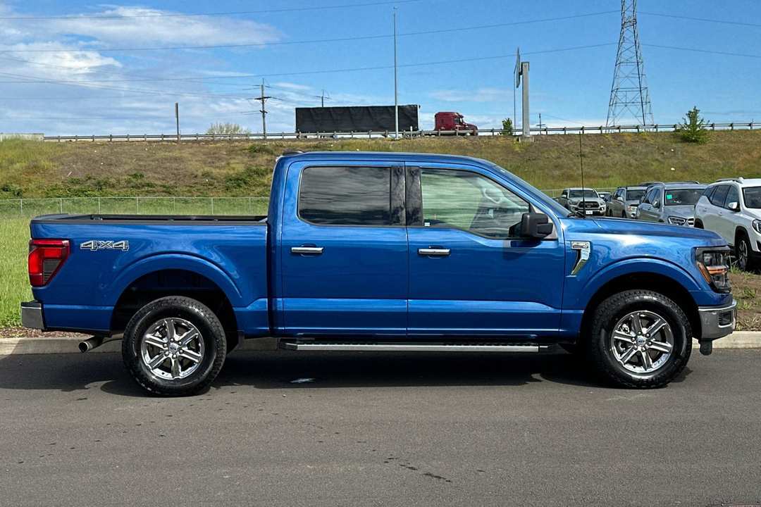2025 Ford F-150 XLT - Image 2