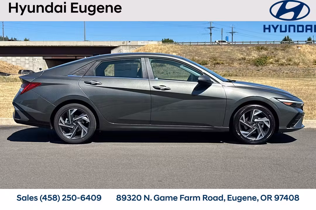 2026 Hyundai Elantra Limited - Image 3