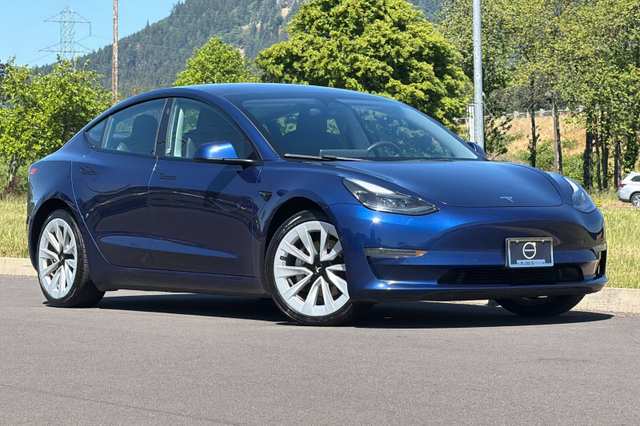 2022 Tesla Model 3 Long Range