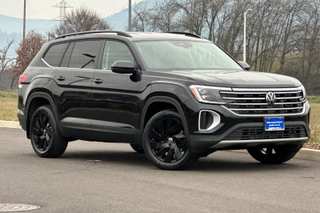 2026 Volkswagen Atlas SE w/Technology
