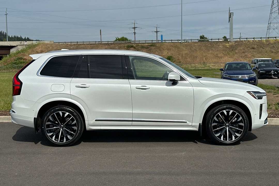 2026 Volvo Xc90 Plug-In Hybrid T8 Ultra - Image 2