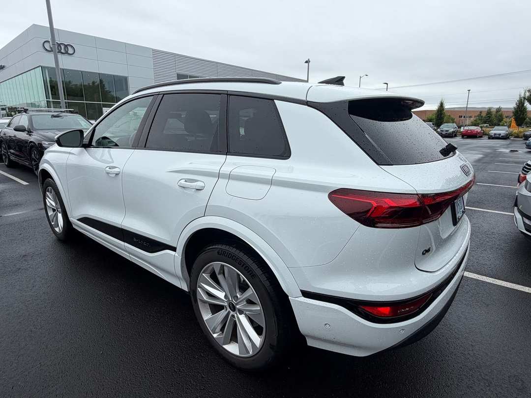 2025 Audi Q6 E-Tron Premium - Image 3