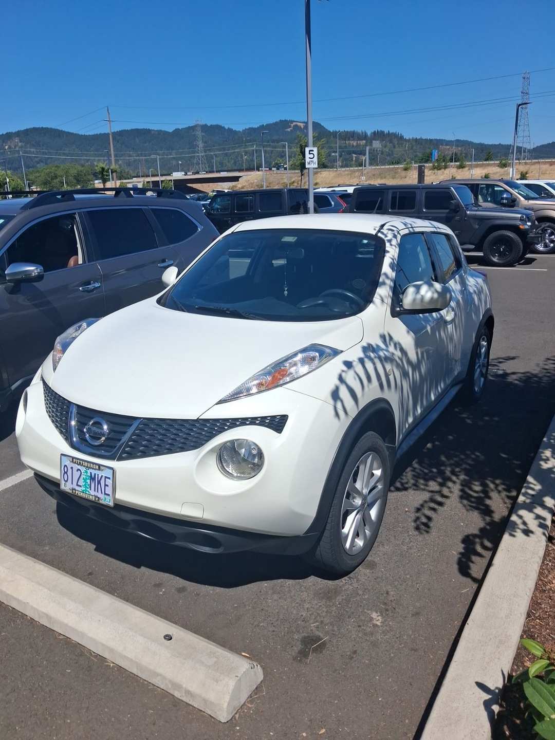 2014 Nissan Juke S - Image 2