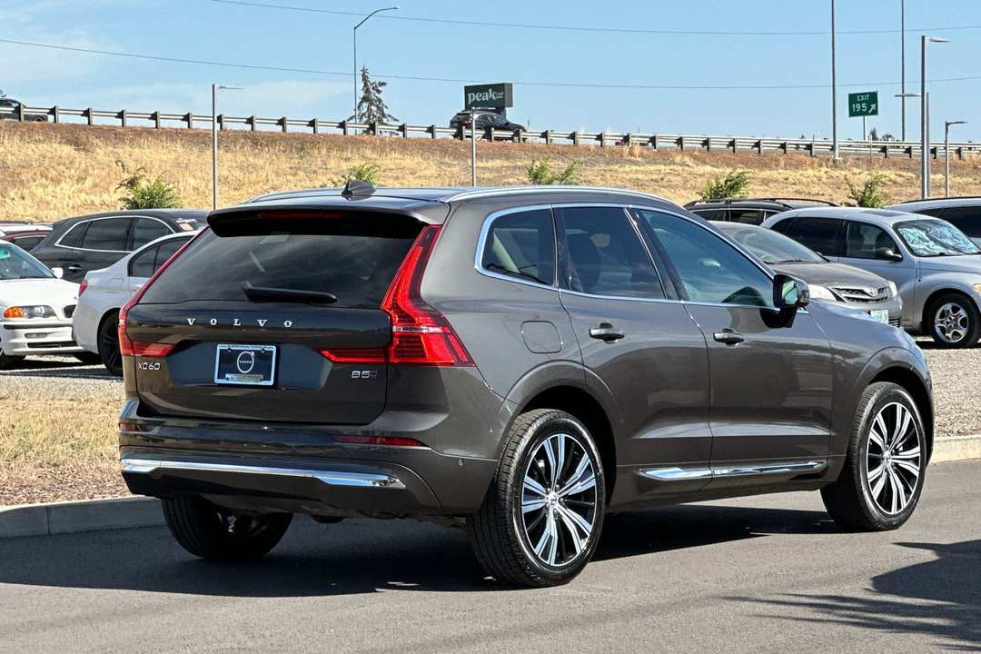 2023 Volvo Xc60 B5 Plus Bright Theme - Image 3