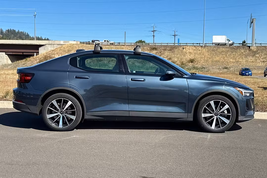 2022 Polestar 2 Long Range Dual Motor - Image 2