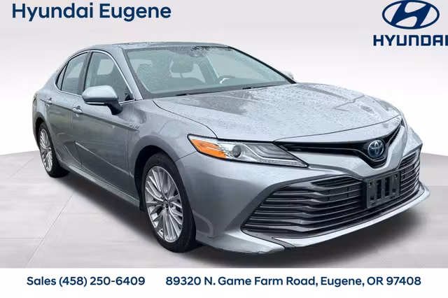 2019 Toyota Camry Hybrid XLE