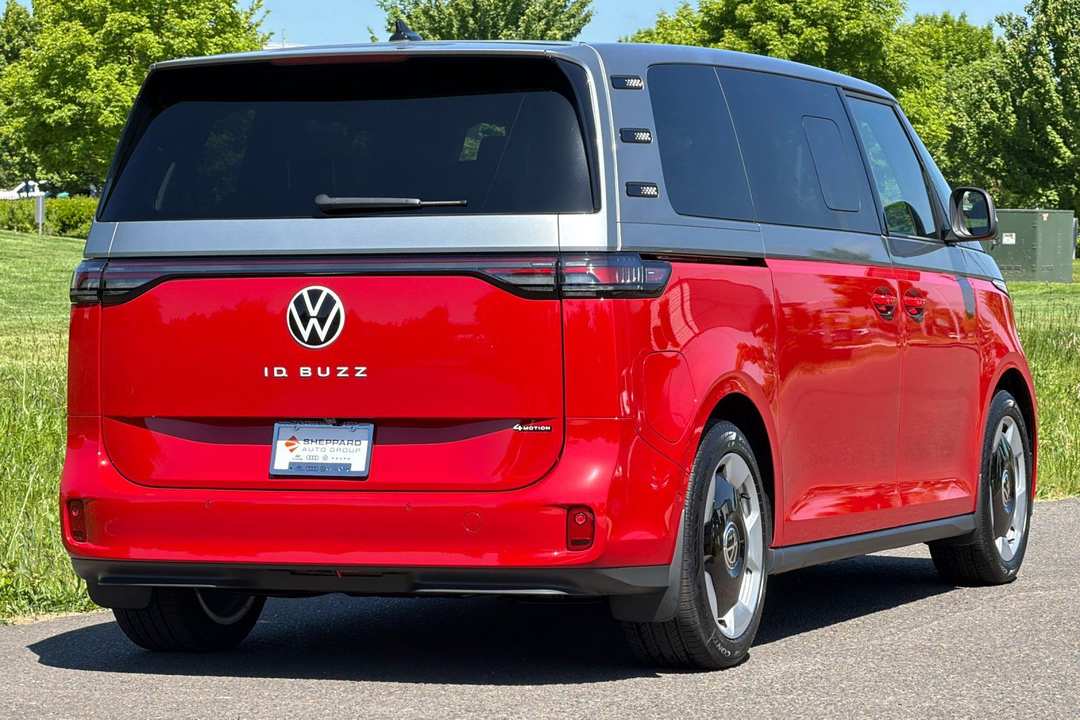 2025 Volkswagen Id. Buzz Pro S Plus - Image 3