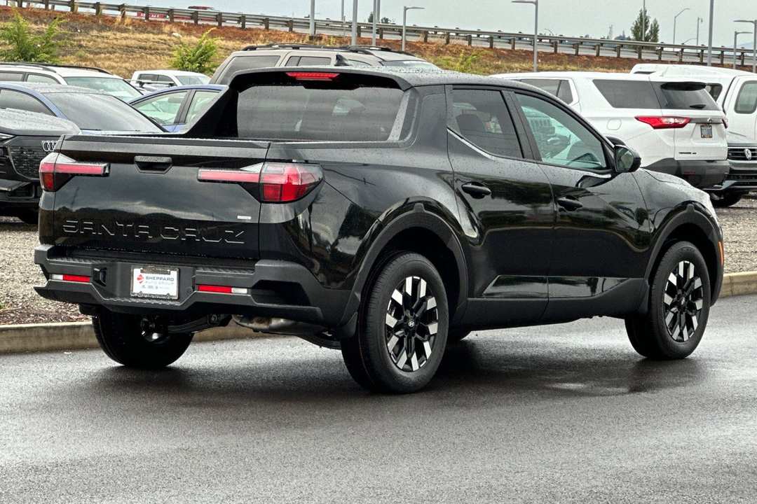 2027 Hyundai Santa Cruz SE - Image 3