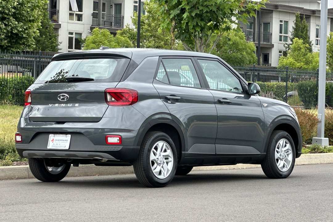 2026 Hyundai Venue SE - Image 3