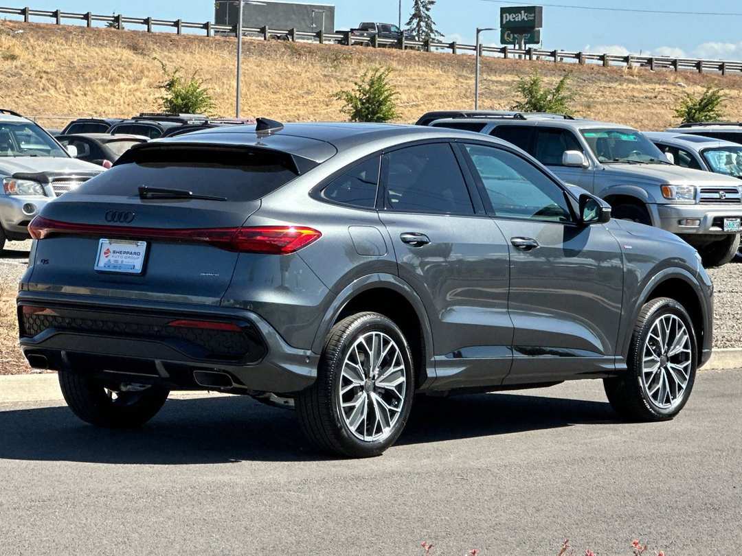2026 Audi Q5 2.0T Premium Plus - Image 3