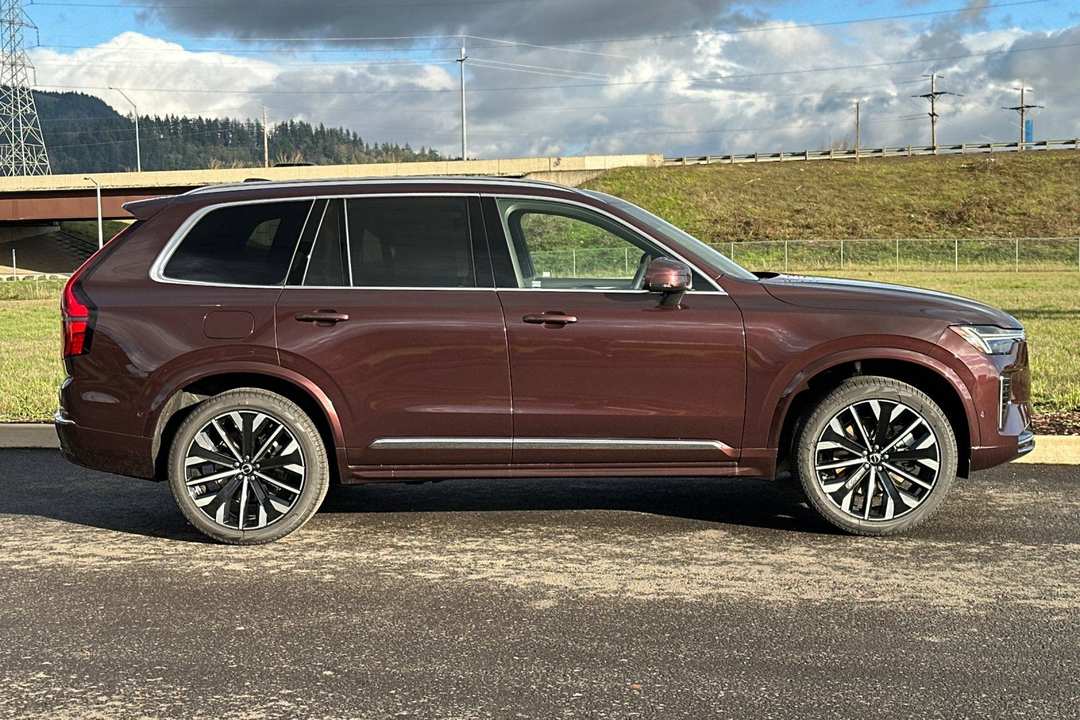 2026 Volvo Xc90 Plug-In Hybrid T8 Ultra - Image 2