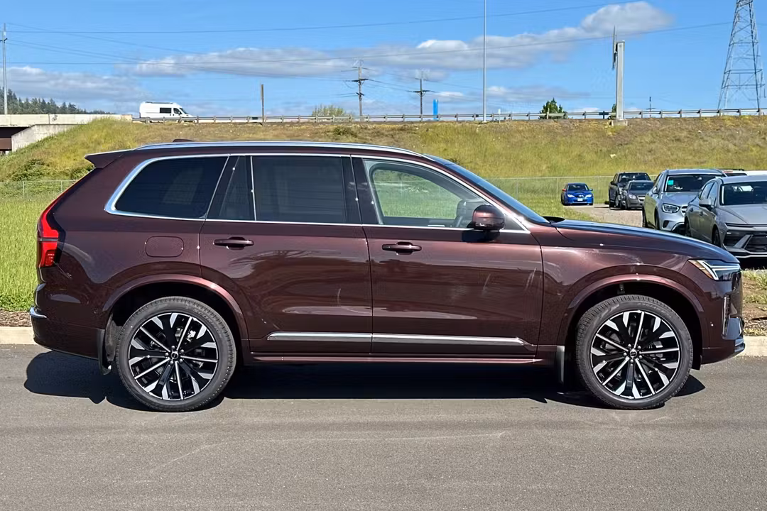 2026 Volvo Xc90 B6 Plus 7Seater - Image 2