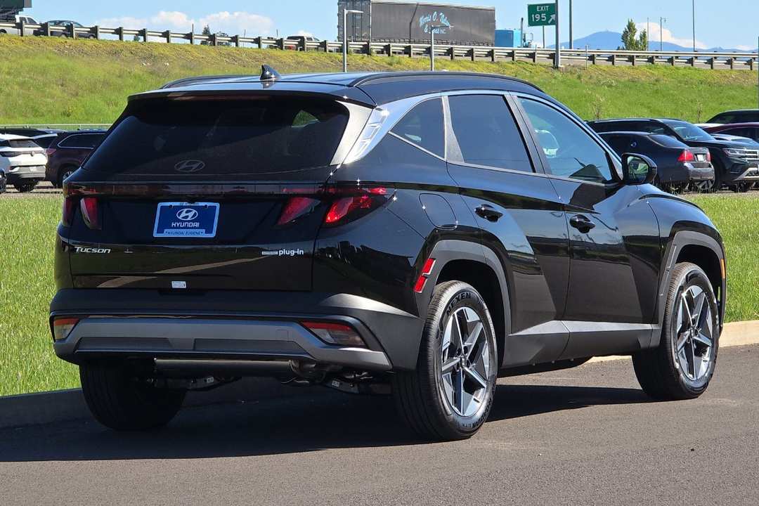 2026 Hyundai Tucson Plug-In Hybrid SEL - Image 3