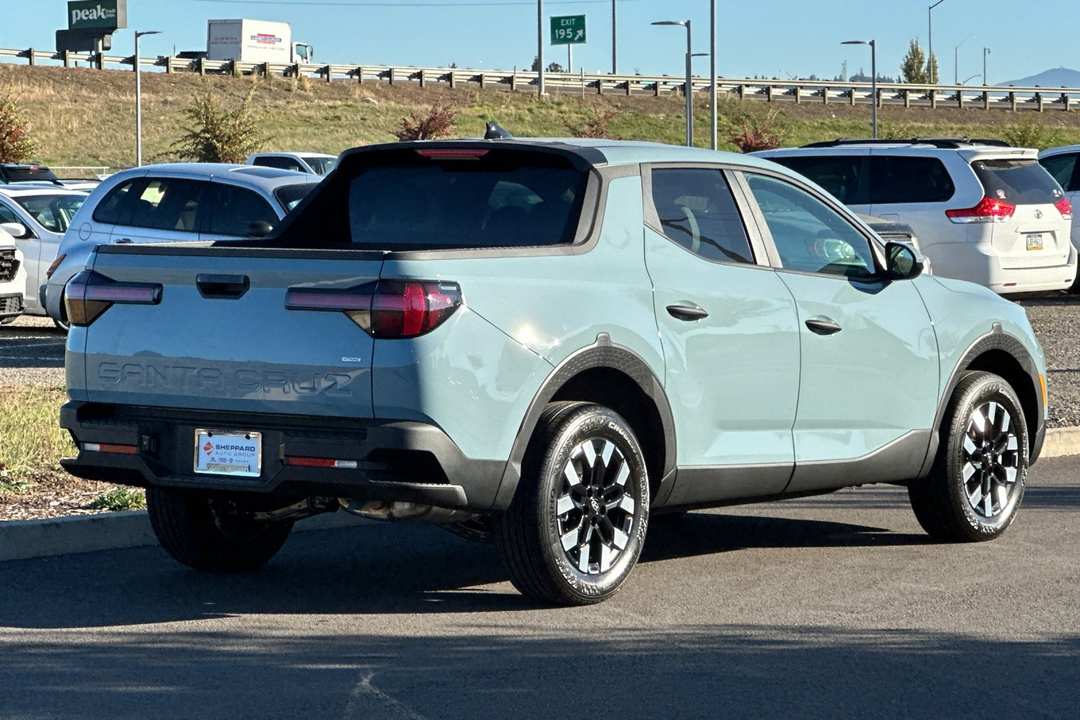 2027 Hyundai Santa Cruz SE - Image 3